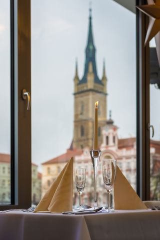 Návrh a realizace interiéru restaurace HOTELU GRAND Čáslav